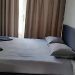 K50159 Spacious And Modern Apartment Near The City Center, Free Parking