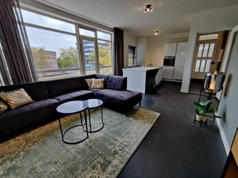 K50159 Spacious And Modern Near The Center, Free Parking Appartement Eindhoven