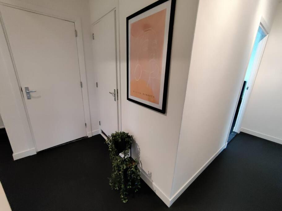 K50159 Spacious And Modern Near The Center, Free Parking Appartement